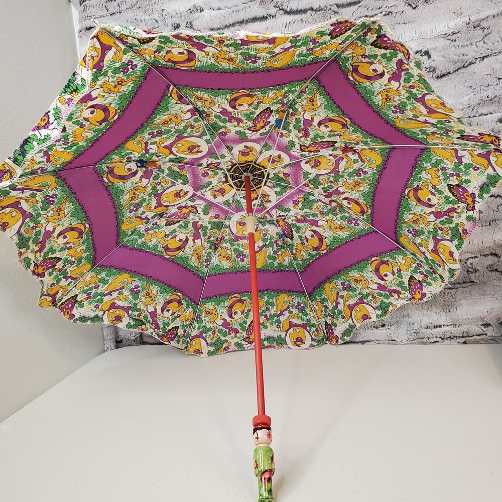 Vintage Childs Umbrella Parasol Mid-Century Kitschy Fabric 28" Diam. Photo Prop - Picture 2 of 8